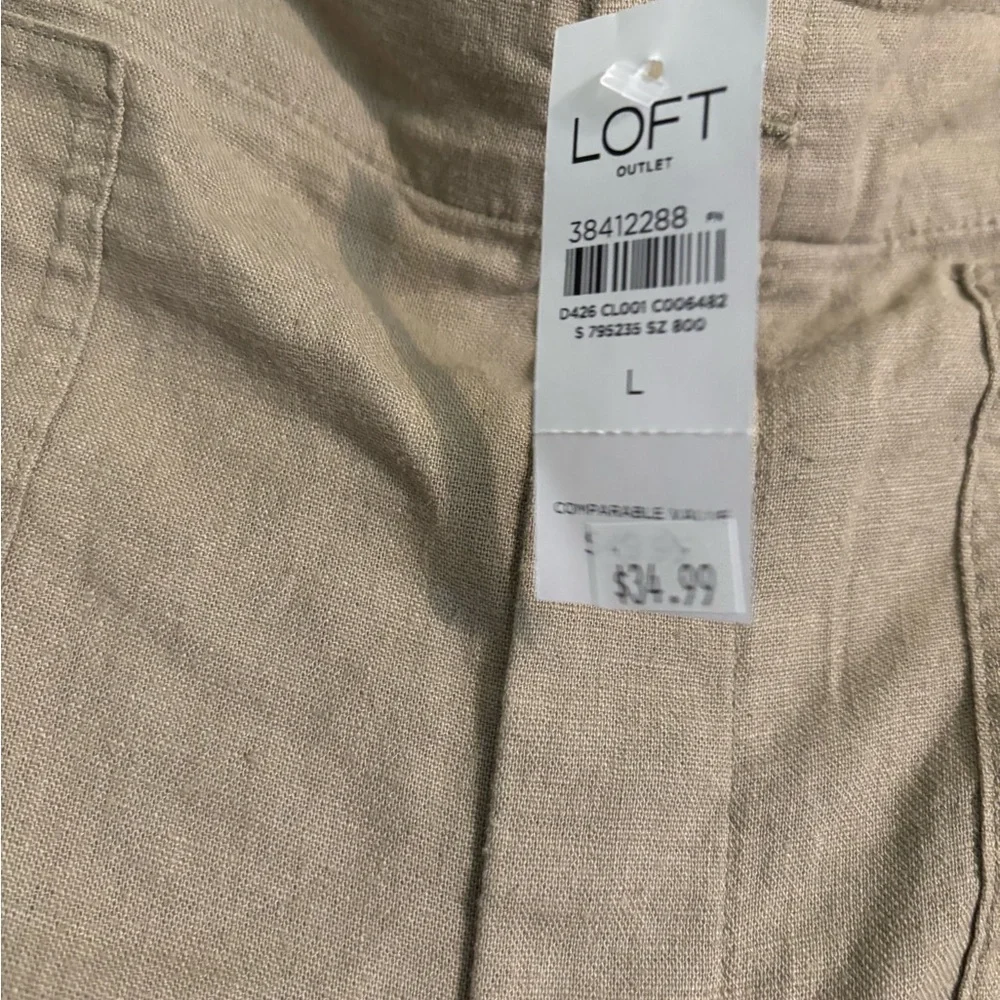 LOFT Beige Casual Shorts - Picture 4 of 4
